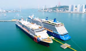 Two cruise ships bring over 4.700 int’l tourists to Ha Long