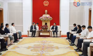 Promoting industry and trade cooperation between Quang Ninh and Laos