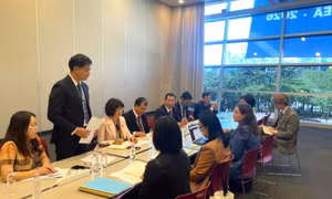 Quang Ninh delegation meets UNESCO World Heritage Centre in South Korea