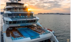 Luxury cruise services to be launched in Bai Tu Long Bay in May