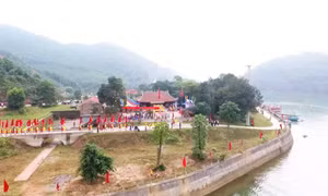Ba Che promotes eco-tourism to preserve culture