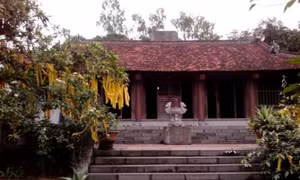 Cam Thuc Pagoda preserves the footprints of Buddha Emperor Tran Nhan Tong