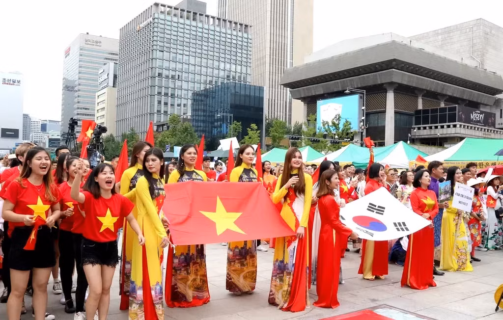 The Vietnamese Cultural Festival in the Republic of Korea, with the message "Connecting communities - Honouring Vietnamese culture - Cultural exchange between Korea and Việt Nam", is held annually in Seoul. VNA/VNS Photo