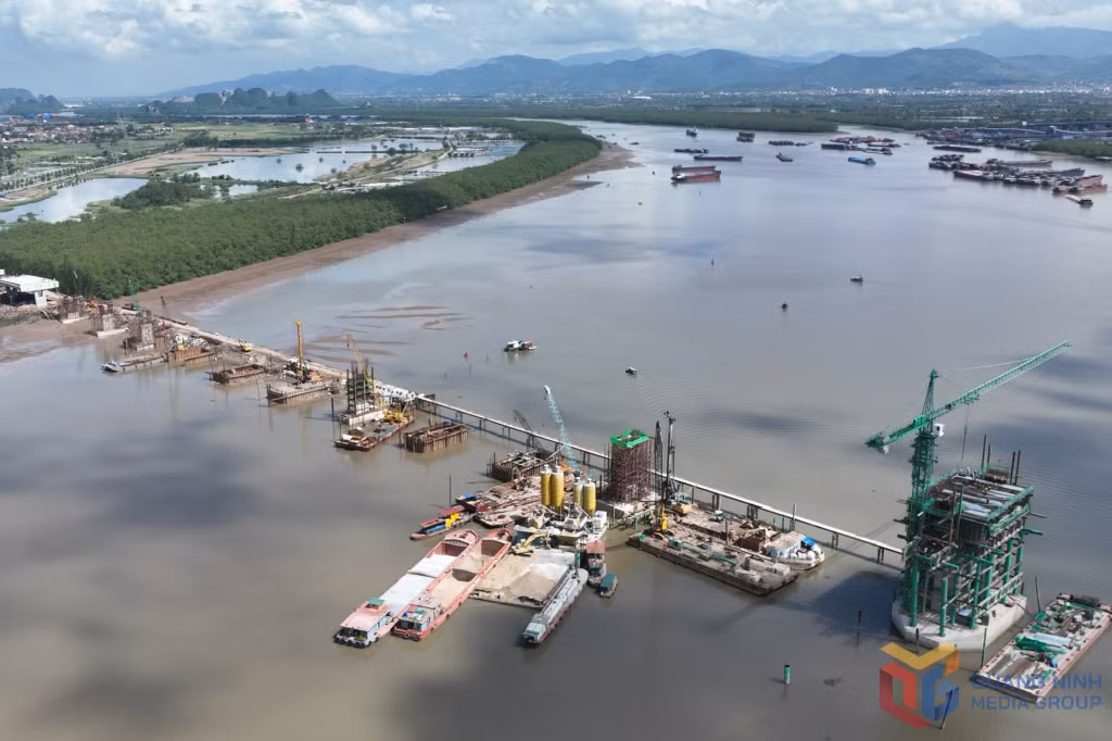 The bridge has been under construction.