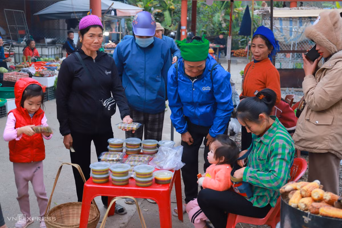 Rural mountain market turns into YouTube hotspot