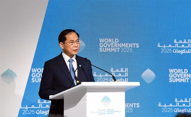 Deputy Prime Minister and Minister of Foreign Affairs Bùi Thanh Sơn addresses the World Governments Summit 2025 in Dubai on Wednesday. Photo baochinhphu.vn