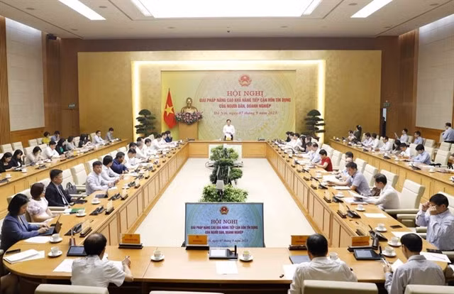 View of the meeting. The central bank has taken many measures to increase the credit growth, but the indicator by August 29 this year increased by only 5.33 per cent compared to the end of 2022, against 9.87 per cent in the same period in 2022. Photo baochinhphu.vn