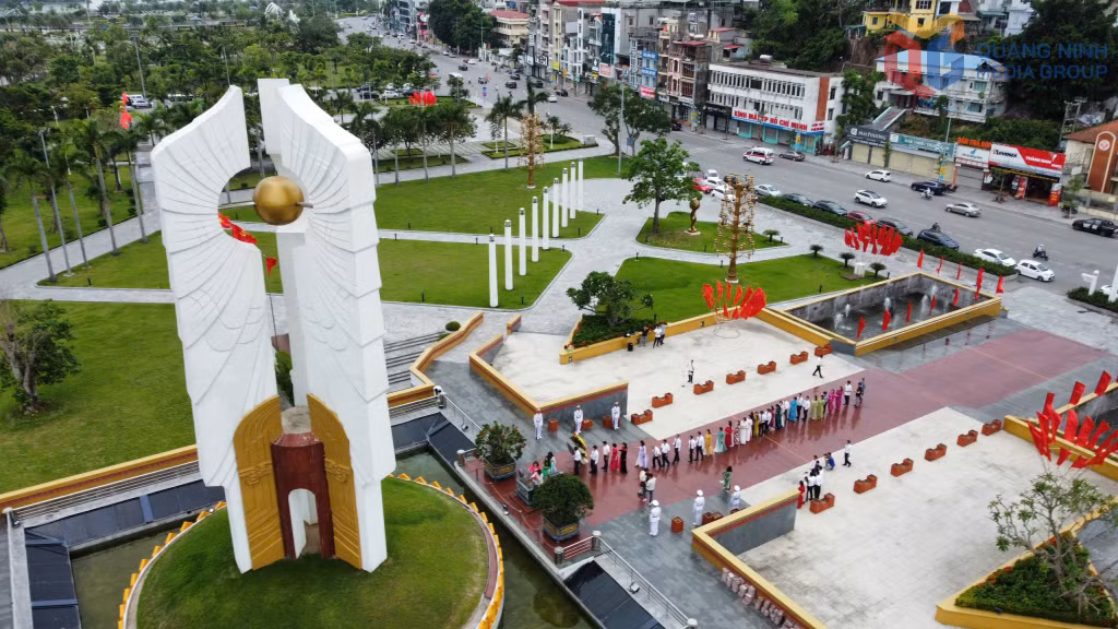 The delegation represents nearly 500 members of the Quang Ninh Journalists’ Association