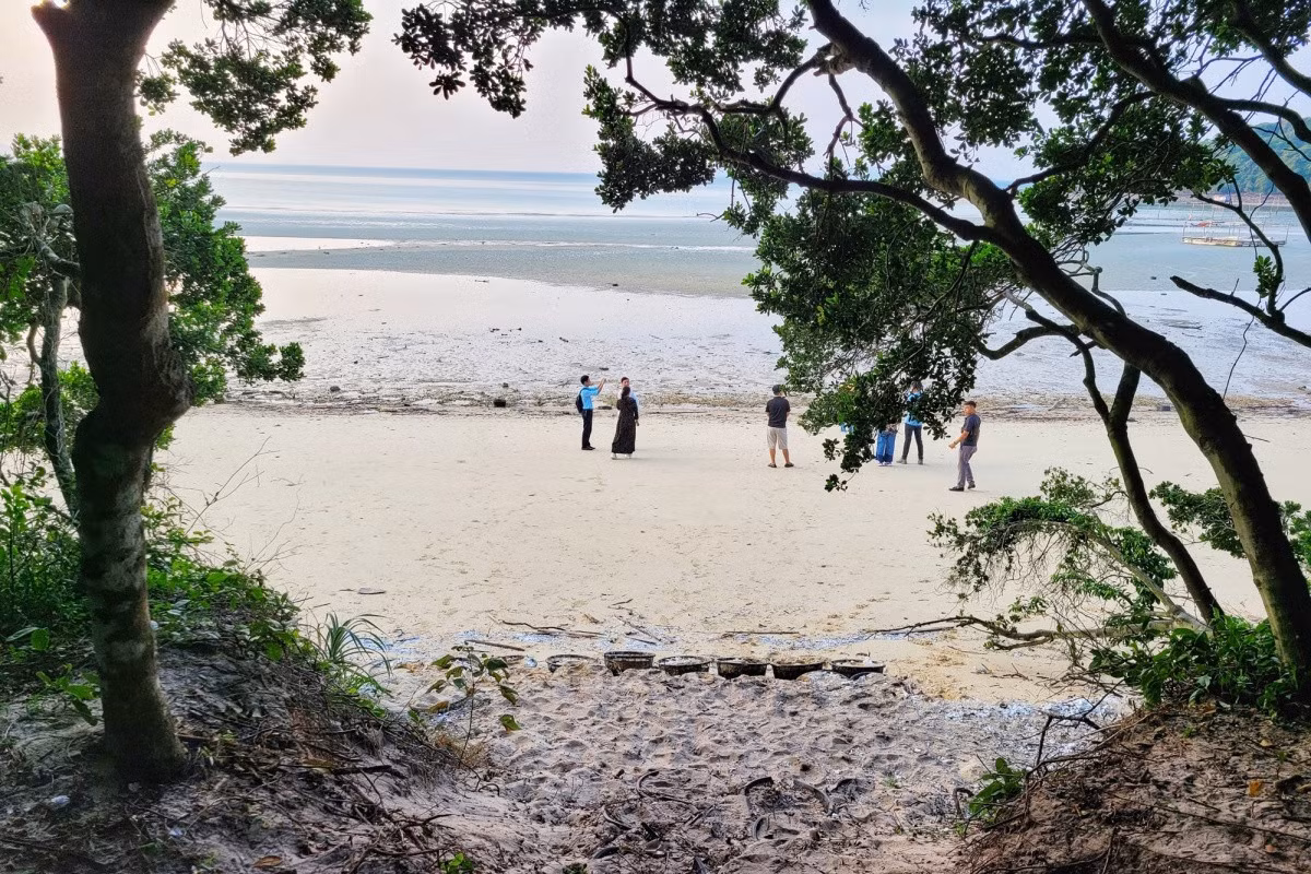 The pristine beach of Vung Tron