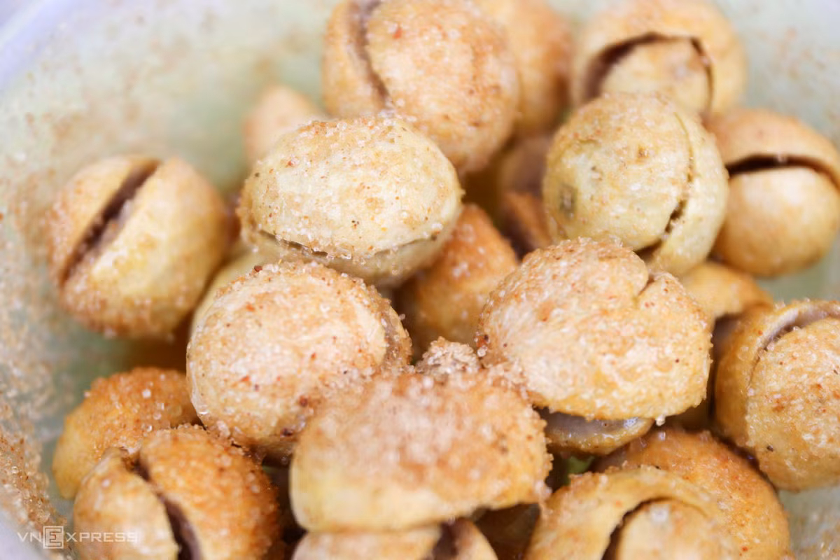 Signature autumn delicacies in Hanoi