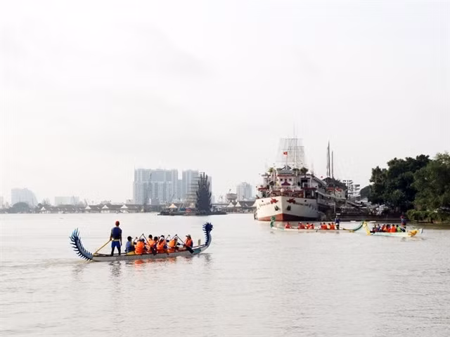 The HCM City first-ever river festival held from August 4 to 6 offered many cultural and entertainment activities related to the city’s waterways for locals and tourists. — VNA/VNS Photo Mỹ Phương