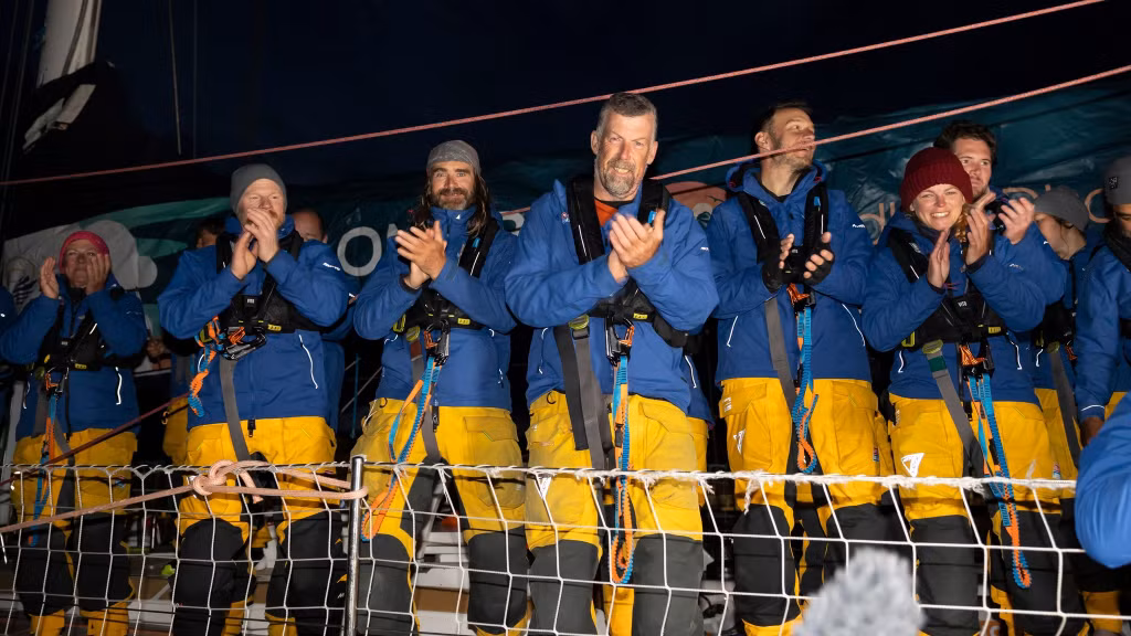 The Ha Long Bay, Vietnam team claimed the third place in Race 13.