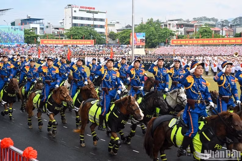 The formation of Cavalry Mobile Police force