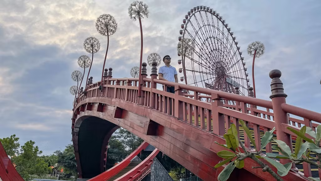 SunWorld Halong Complex is a large-scale entertainment complex invested by Sungroup Corporation in Ha Long City. (Photo: Do Phuong)