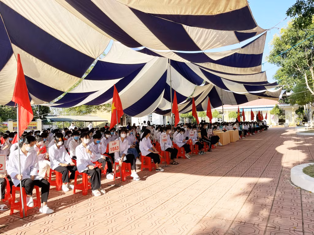 Binh Lieu mountainous district's Binh Lieu High School