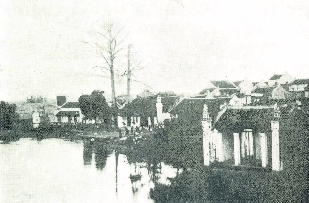 A look at 19th century Hanoi's Sword Lake