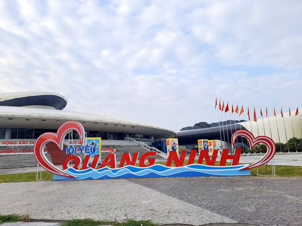 The ceremony will take place in the centre of Ha Long city.