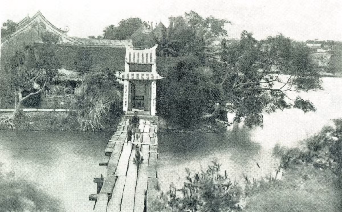 A look at 19th century Hanoi's Sword Lake