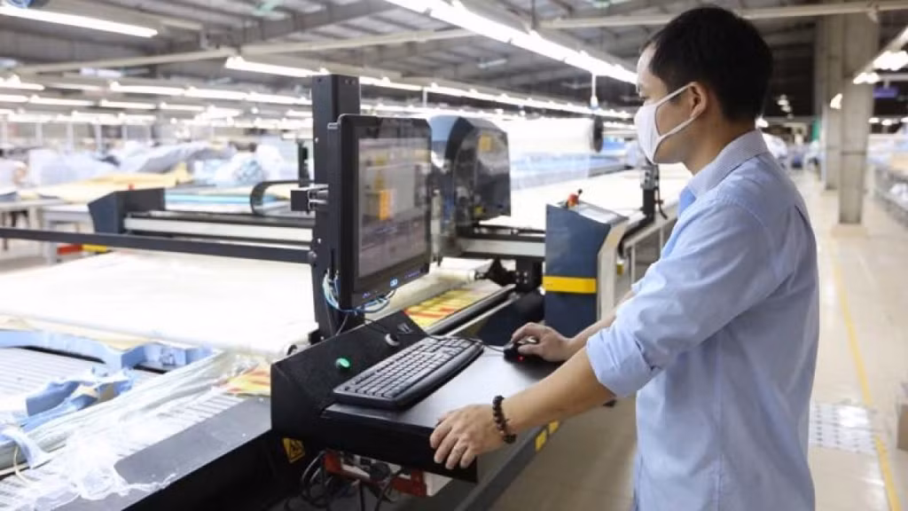 Promoting digital transformation seen as "vaccine" for economic recovery ảnh 1