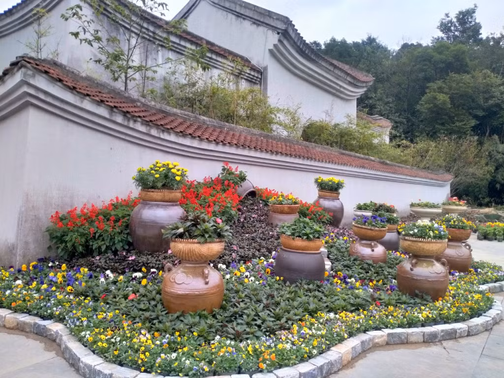 The Complex of Yen Tu Monuments and Landscapes is decorated with numerous flowers.