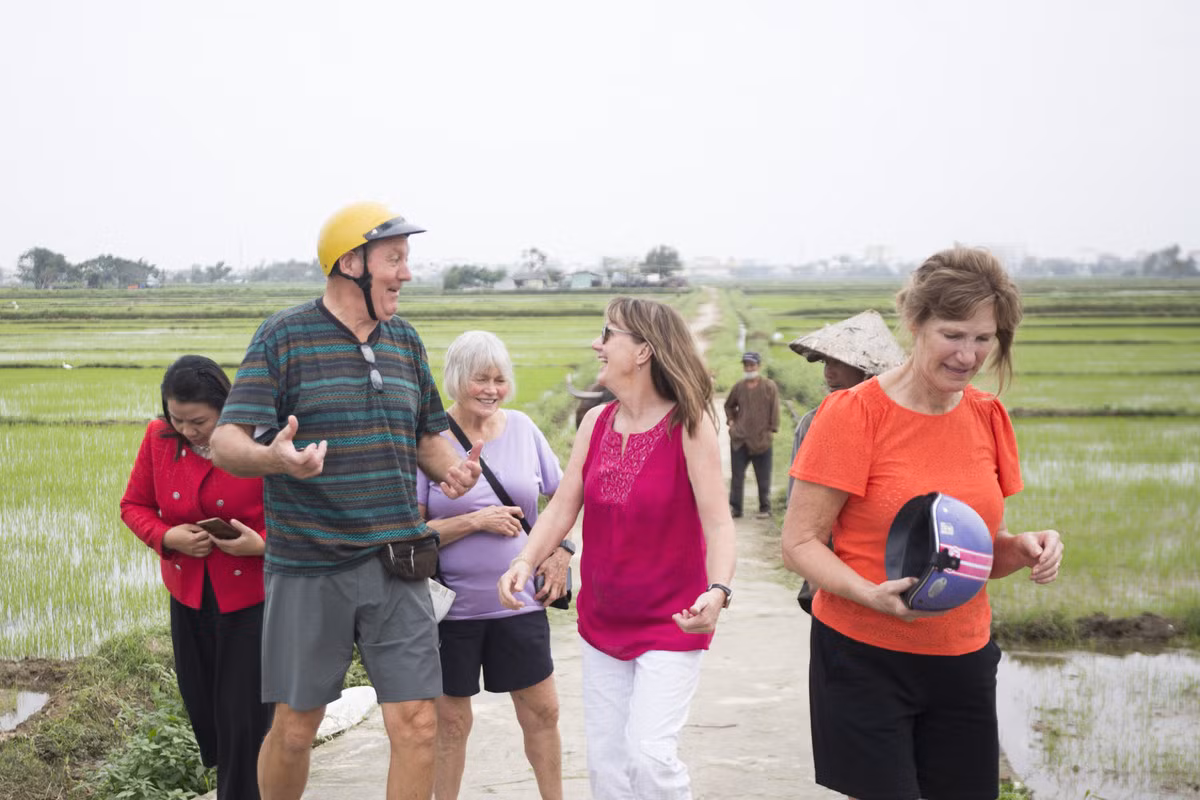 Foreigners delight in Hoi An's Tet experiences ảnh 9 Foreigners delight in Hoi An's Tet experiences