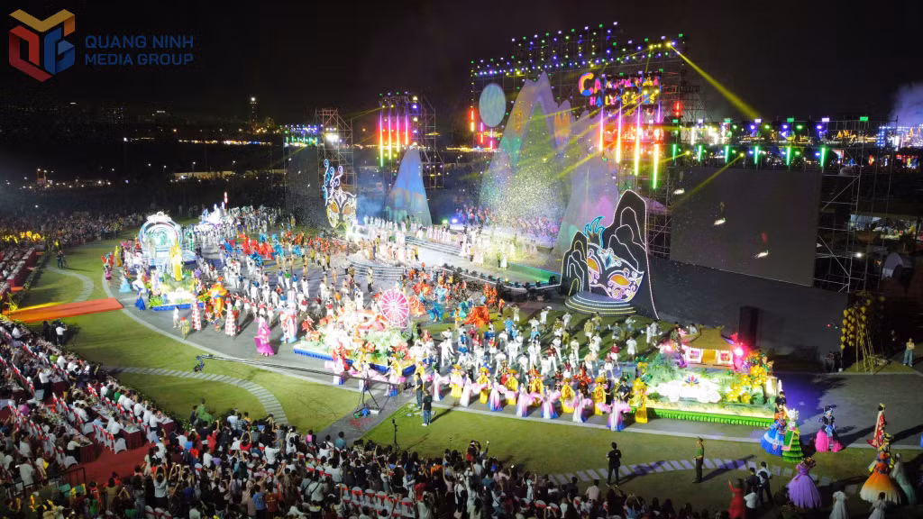 Ha Long Carnaval has become a distinctive annual cultural and tourism event each summer.