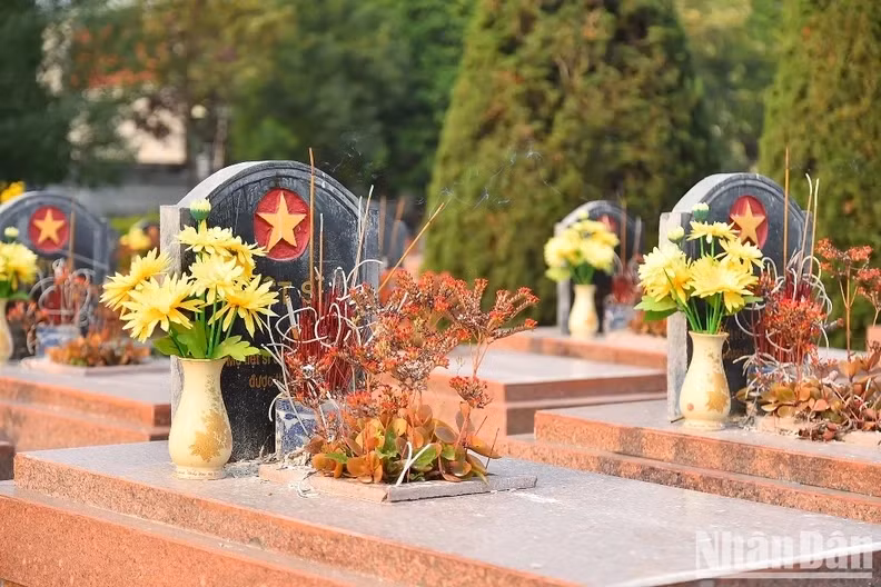 Since its construction, the cemetery has always been looked after, cared for, and protected. Every day, A1 Martyrs Cemetery is open from 7.00 am to 6.00 pm to welcome domestic and international tourists.