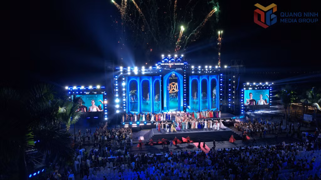 On the shores of beautiful Ha Long Bay, the Miss World opening ceremony created a vibrant and spectacular setting, conveying Vietnam’s warm welcome to friends from around the world.