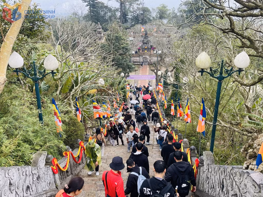 Alive with pilgrims and visitors from across the country, Yen Tu is especially vibrant in the early days of spring.
