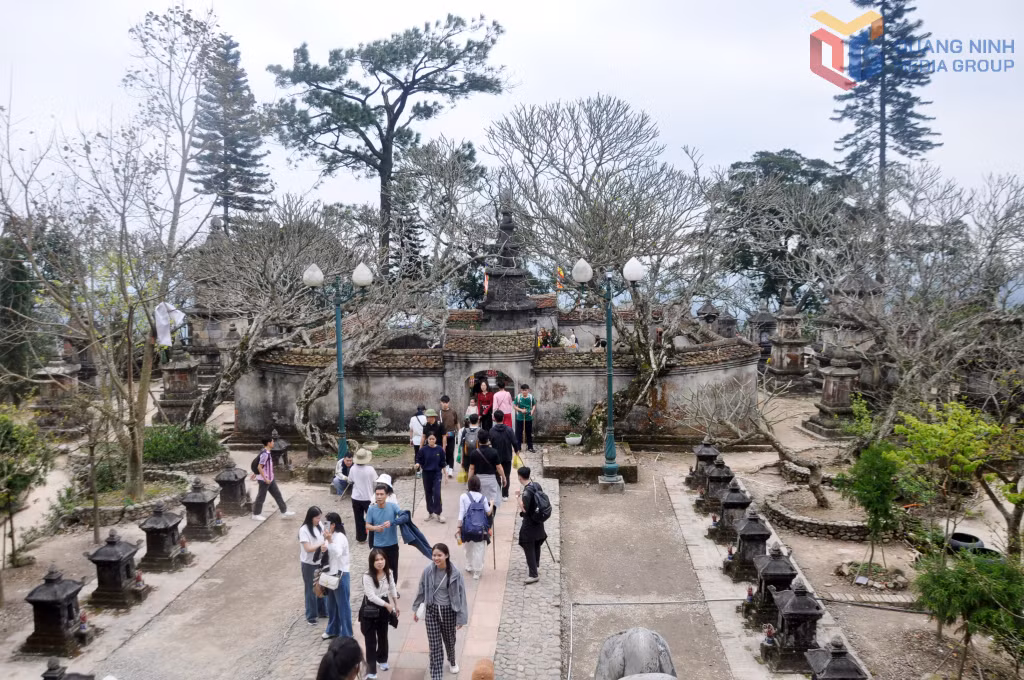 The Patriarch Tower stands at the center of the Hue Quang Stupa Garden in Yen Tu.