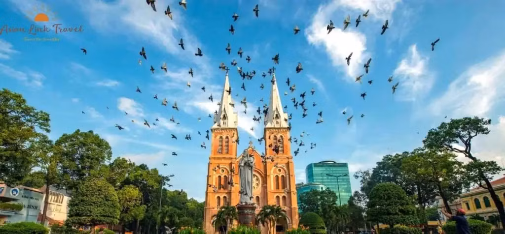 AsianLinkTravel: A Heritage Journey Across Vietnam from Hanoi and Hai Phong to Da Nang, Hoi An, Ho Chi Minh City, and Can Tho ảnh 5