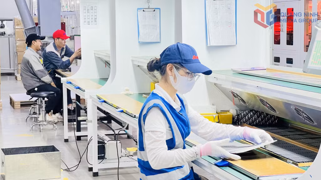 High-tech manufacturing activities at Jinko Solar Vietnam Industrial Co., Ltd. (Song Khoai Industrial Park).