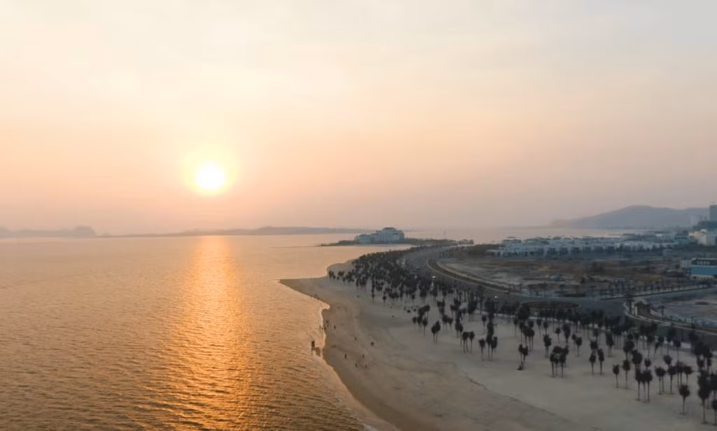 Bai Chay Beach