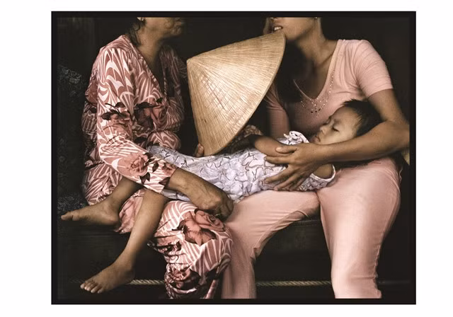 Vô đề No 18 (self-perpetuating), an image from the collection by French-Vietnamese photographer Lâm Đức Hiền. Photo courtesy of Lâm Đúc Hiền