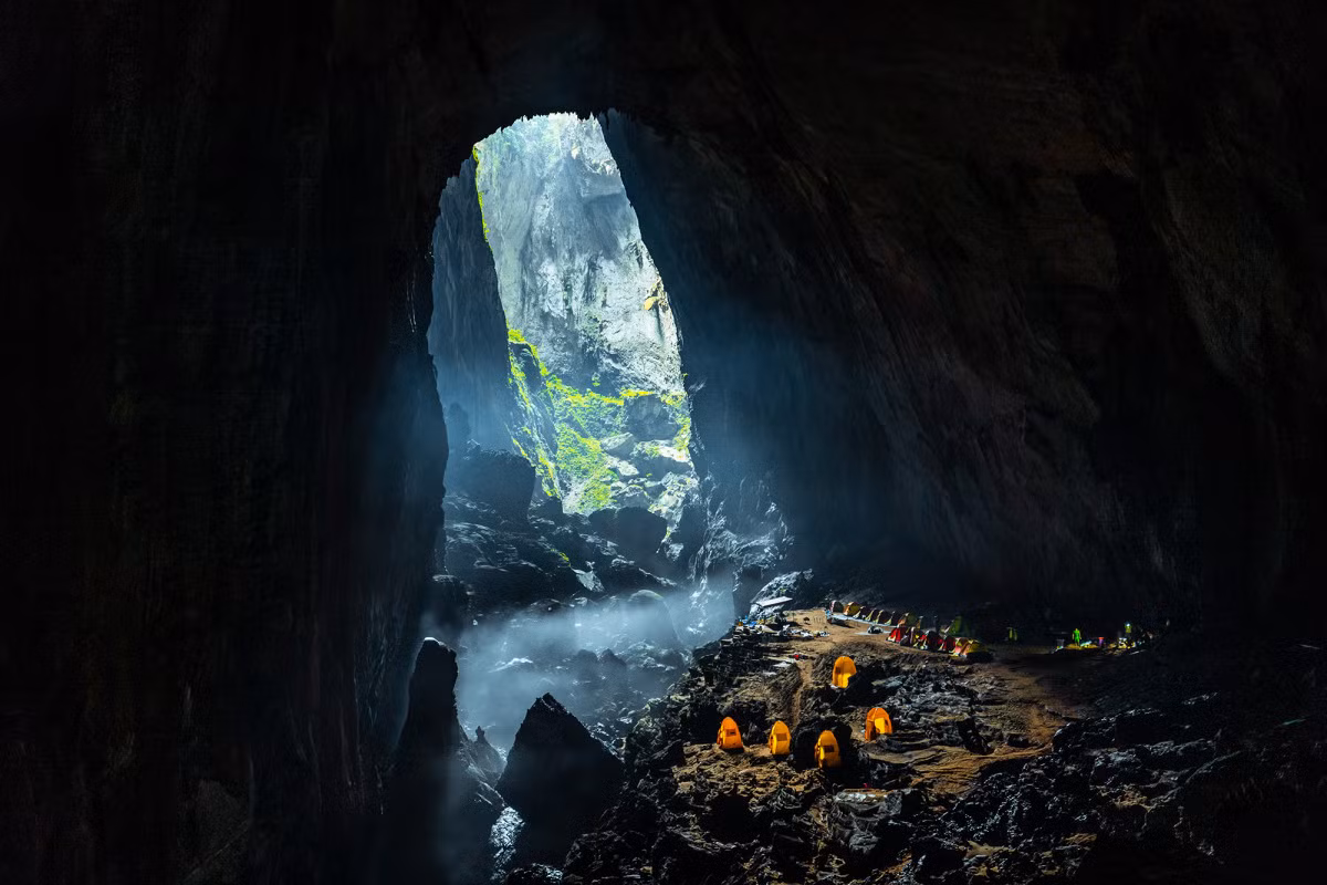 Camping Son Doong cave at three stunning stops
