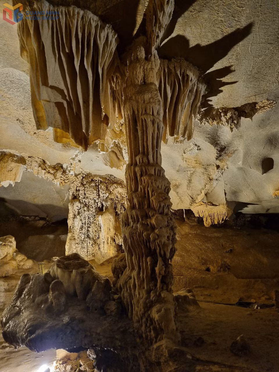 The natural beauty of stalactites inside Co cave.