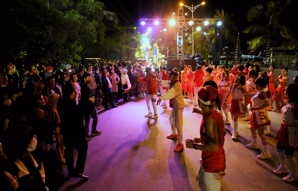 Locals and tourists were really exicited about these performances.