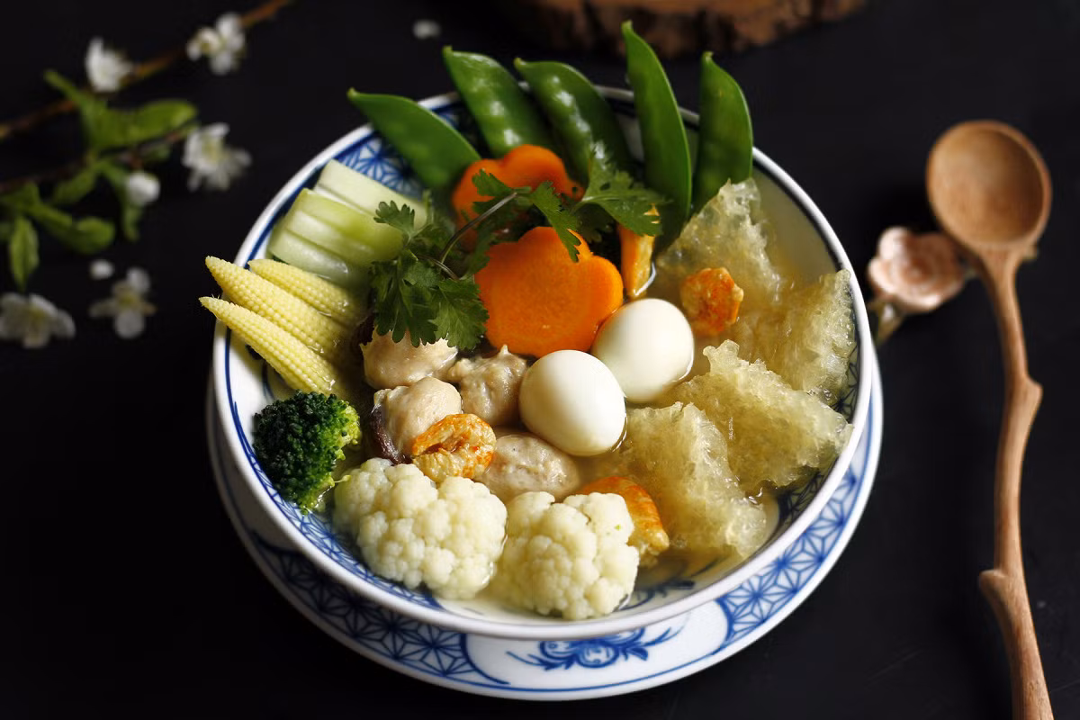 A bowl of dried pig skin with veggies soup. Photo by VnExpress/Bui Thuy