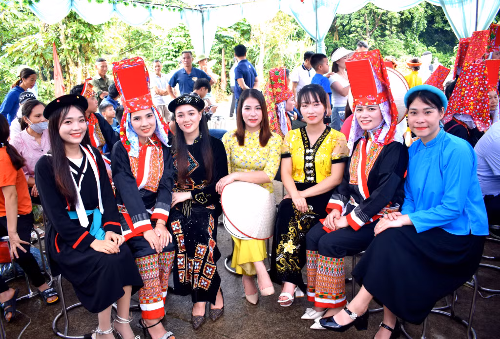 Miền Sán cố là nơi thắt chặt tình đoàn kết các dân tộc