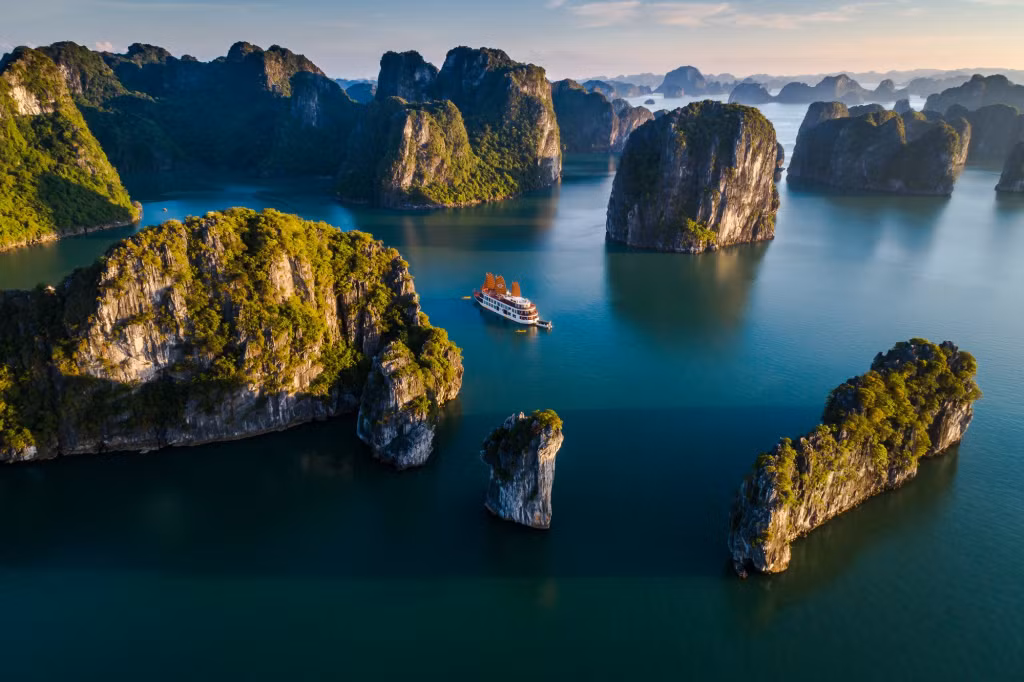Ha Long Culture, as identified by archaeologists, is fundamentally a maritime culture that thrived through dynamic exchanges, integration, and cultural adaptation.