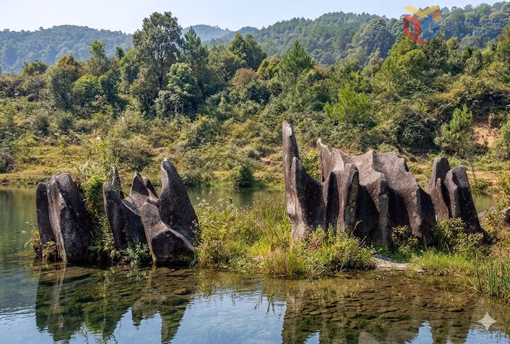 The sacred rock formation beside the Heroic Martyrs Memorial at Cao Ba Lanh. Photo: Pham Hoc.