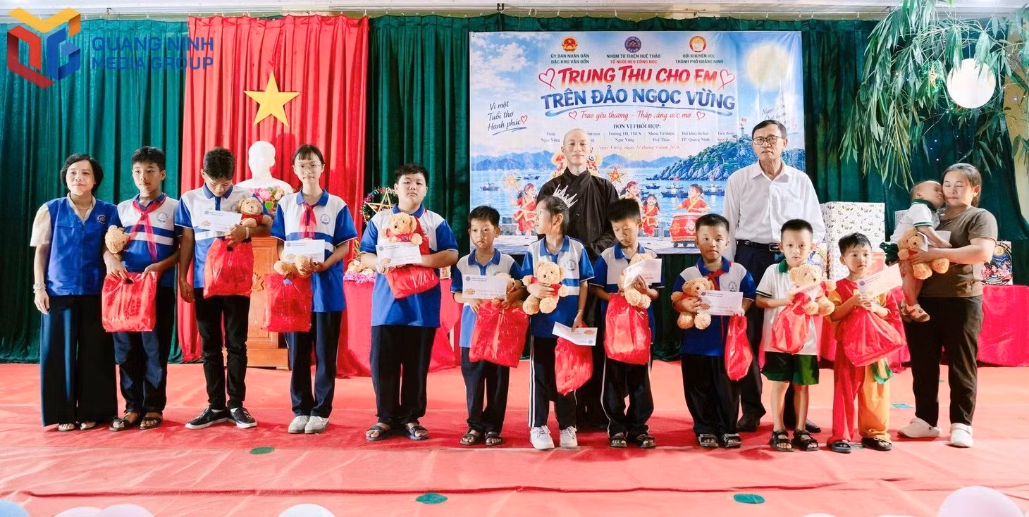 260926trungthu28.jpg