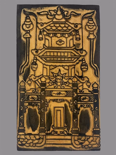 A wooden carving will go on display in Đà Nẵng on the occasion of the Việt Nam Heritage Day. Photo courtesy of Đà Nẵng City's Fine Arts Museum