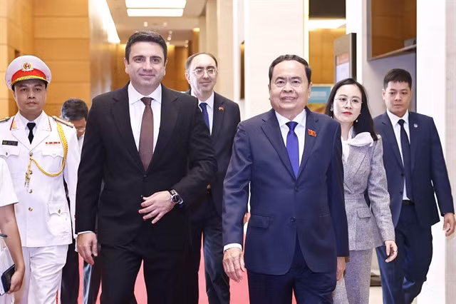 National Assembly Chairman Trần Thanh Mẫn and President of the National Assembly of Armenia Alen Simonyan hold talks in Hà Nội on Tuesday. VNA/VNS Photo