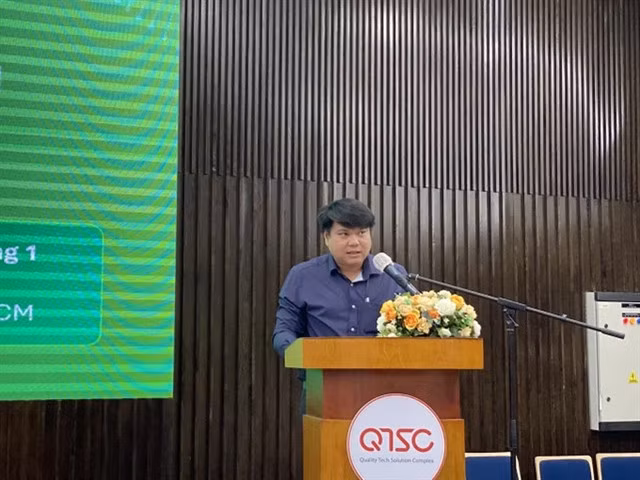Phan Phương Tùng, director of the HCM City Digital Transformation Consulting and Support Center, speaks at the “Vietnam Golden Age Care 2024” conference and exhibition held in HCM City on November 27. — Photo sggp.org.vn