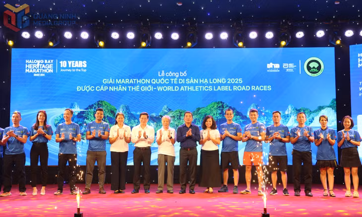 Official race shirt of the Ha Long International Heritage Marathon 2025 unveiled.
