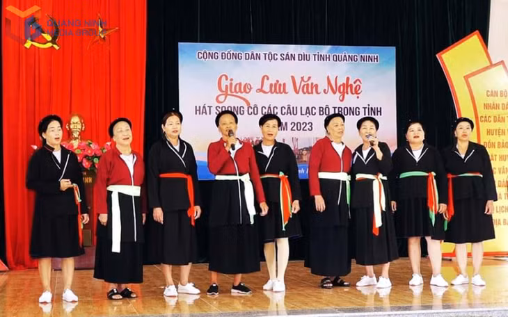 San Diu women play a vital role in preserving and passing on the rich cultural value of Soong co folk singing.