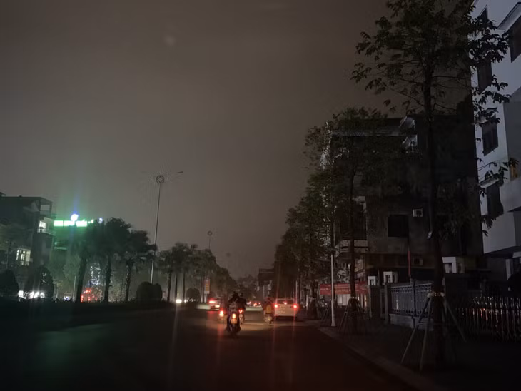 Many residential areas turned of their lights in one hour.