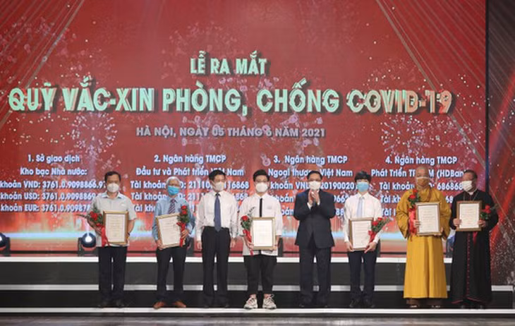 National COVID-19 vaccine fund launched ảnh 5