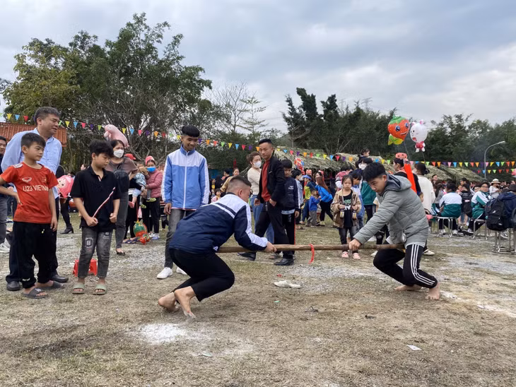 A stick pushing competition